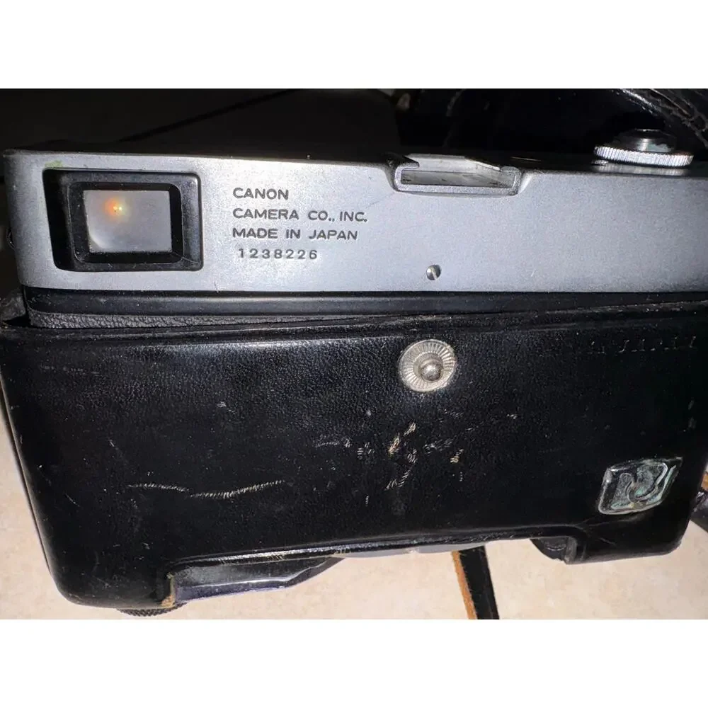 Vintage Canon canonet camera 45mm